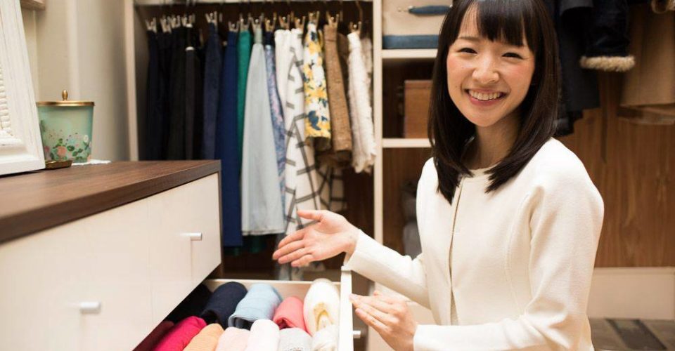 steps for decluttering the Marie Kondo way